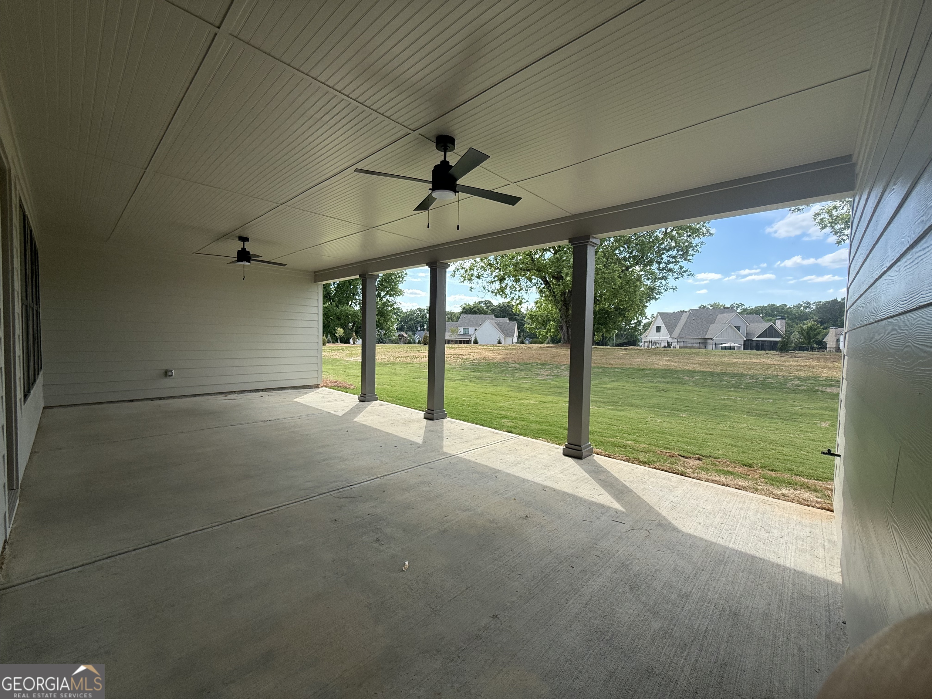 1091 Sunset Bluff Greensboro GA 30642