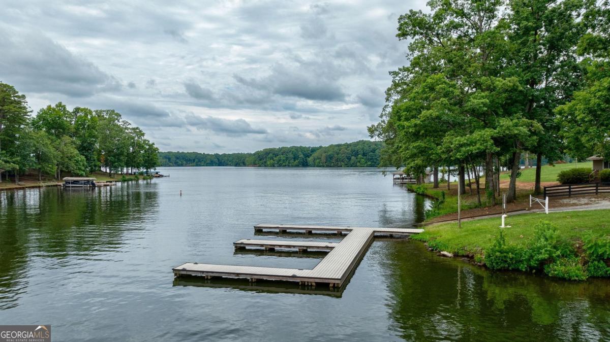 1091 Sunset Bluff Greensboro GA 30642