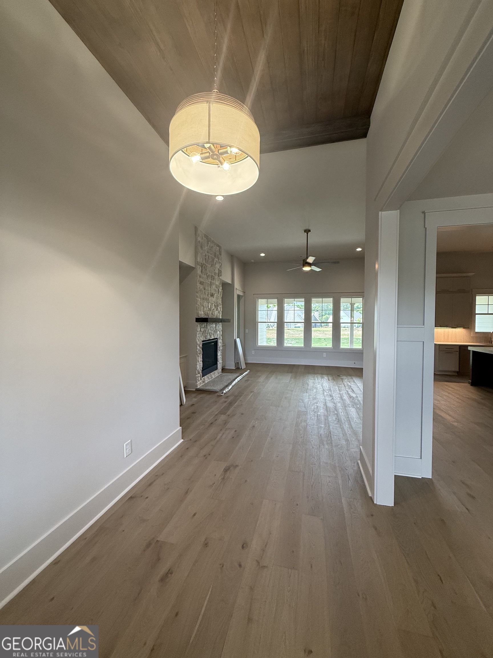 1091 Sunset Bluff Greensboro GA 30642