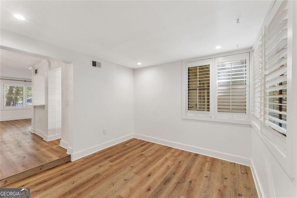 143 Amherst Place NW Atlanta GA 30327