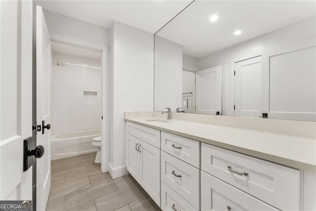 143 Amherst Place NW Atlanta GA 30327