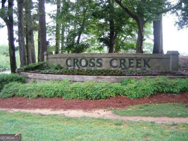 143 Amherst Place NW Atlanta GA 30327