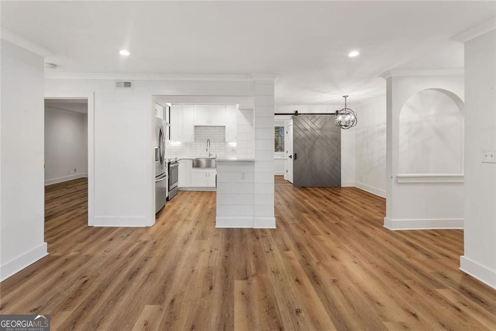 143 Amherst Place NW Atlanta GA 30327