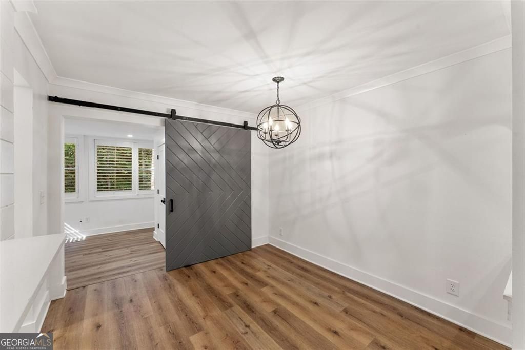 143 Amherst Place NW Atlanta GA 30327