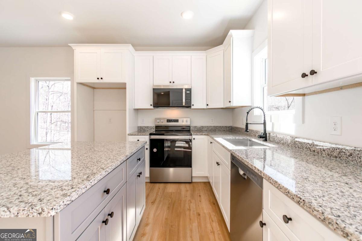 7603 Beachwood Drive Murrayville GA 30564