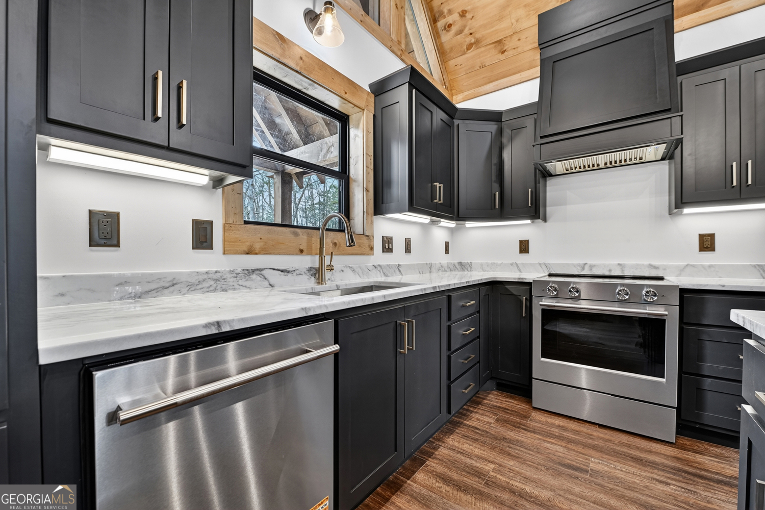 191 Hilton Drive Ellijay GA 30540
