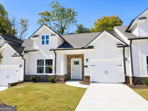 28 Village Court Cleveland GA 30528