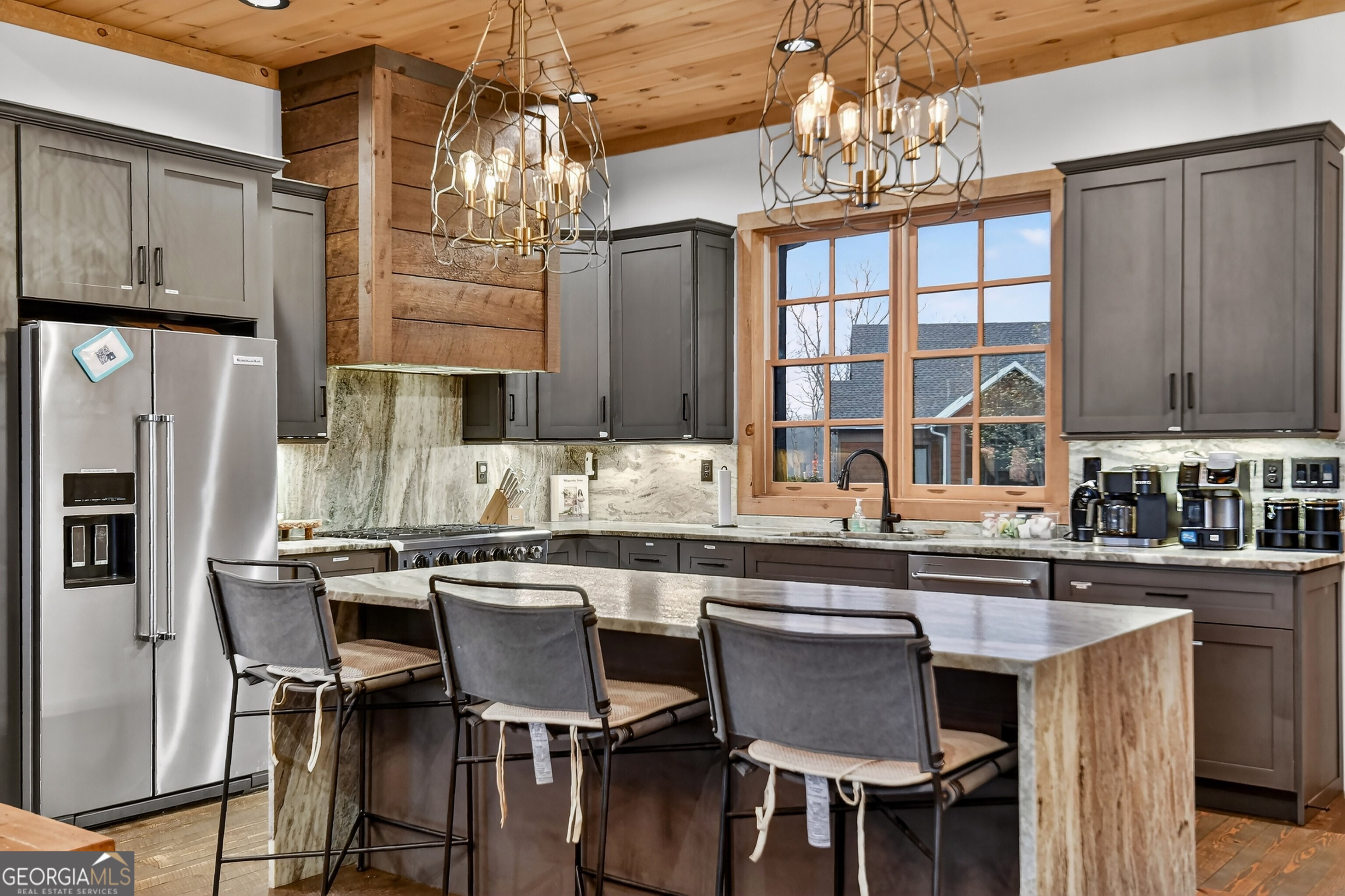472 Overlook Drive Blue Ridge GA 30513