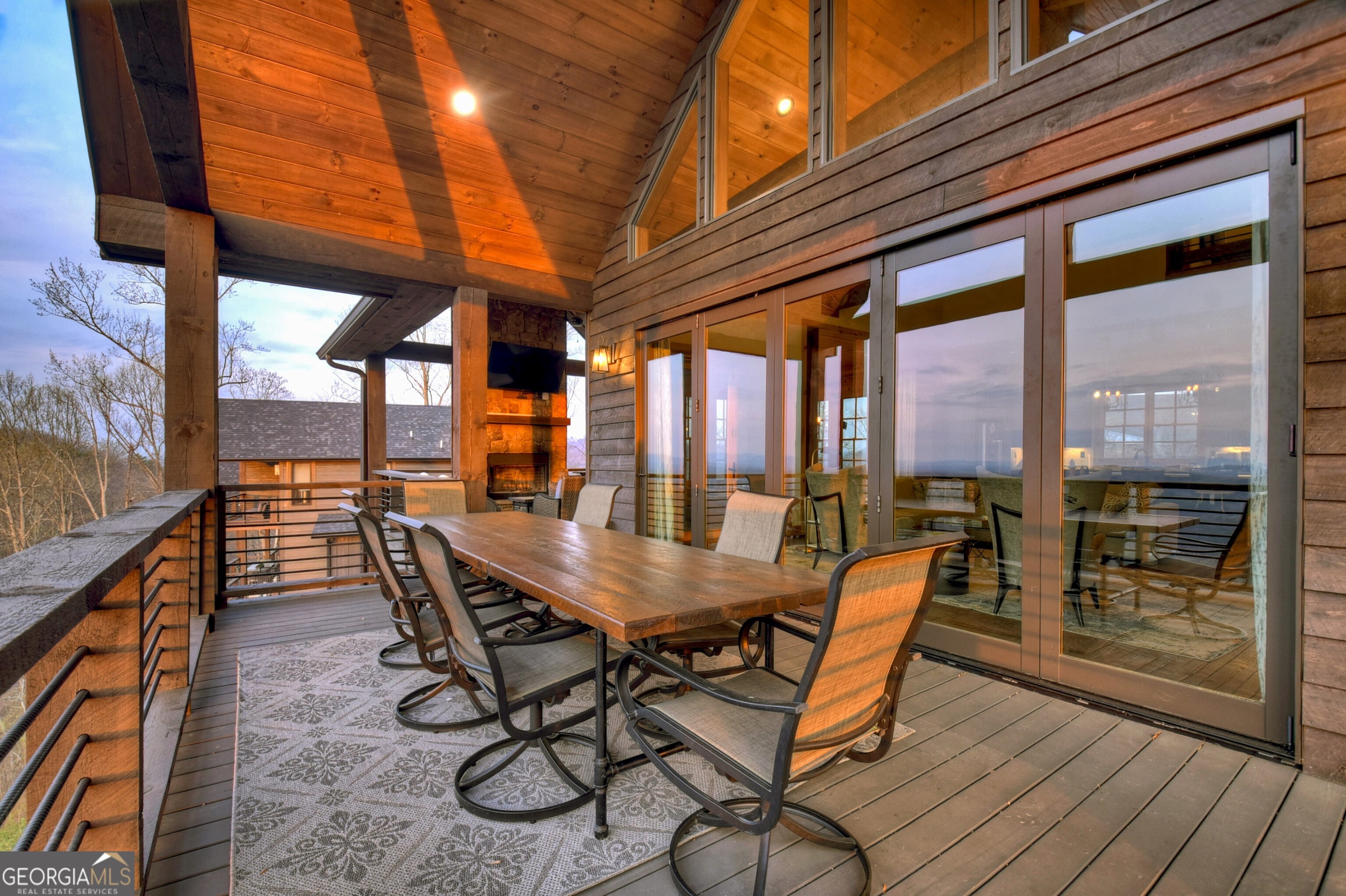 472 Overlook Drive Blue Ridge GA 30513