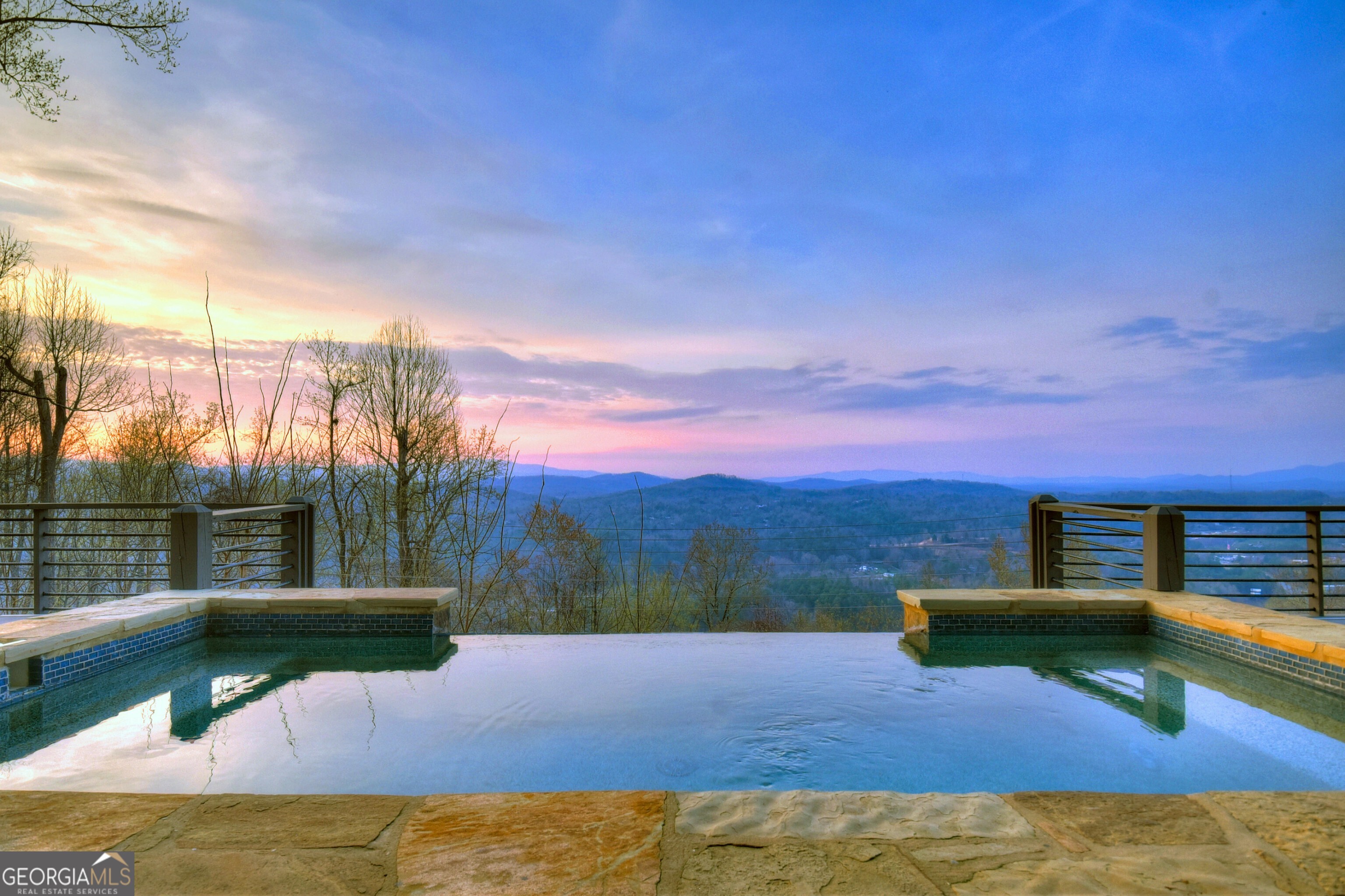 472 Overlook Drive Blue Ridge GA 30513