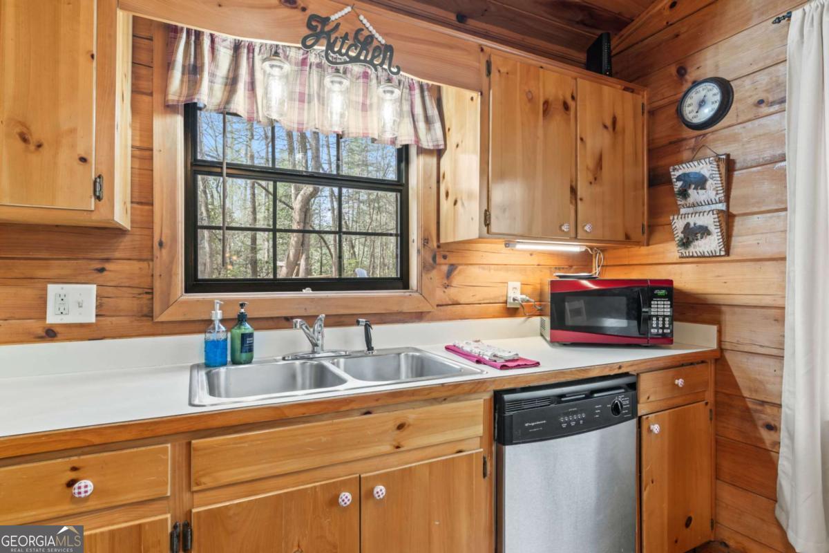 159 Pack Creek Road Blue Ridge GA 30513