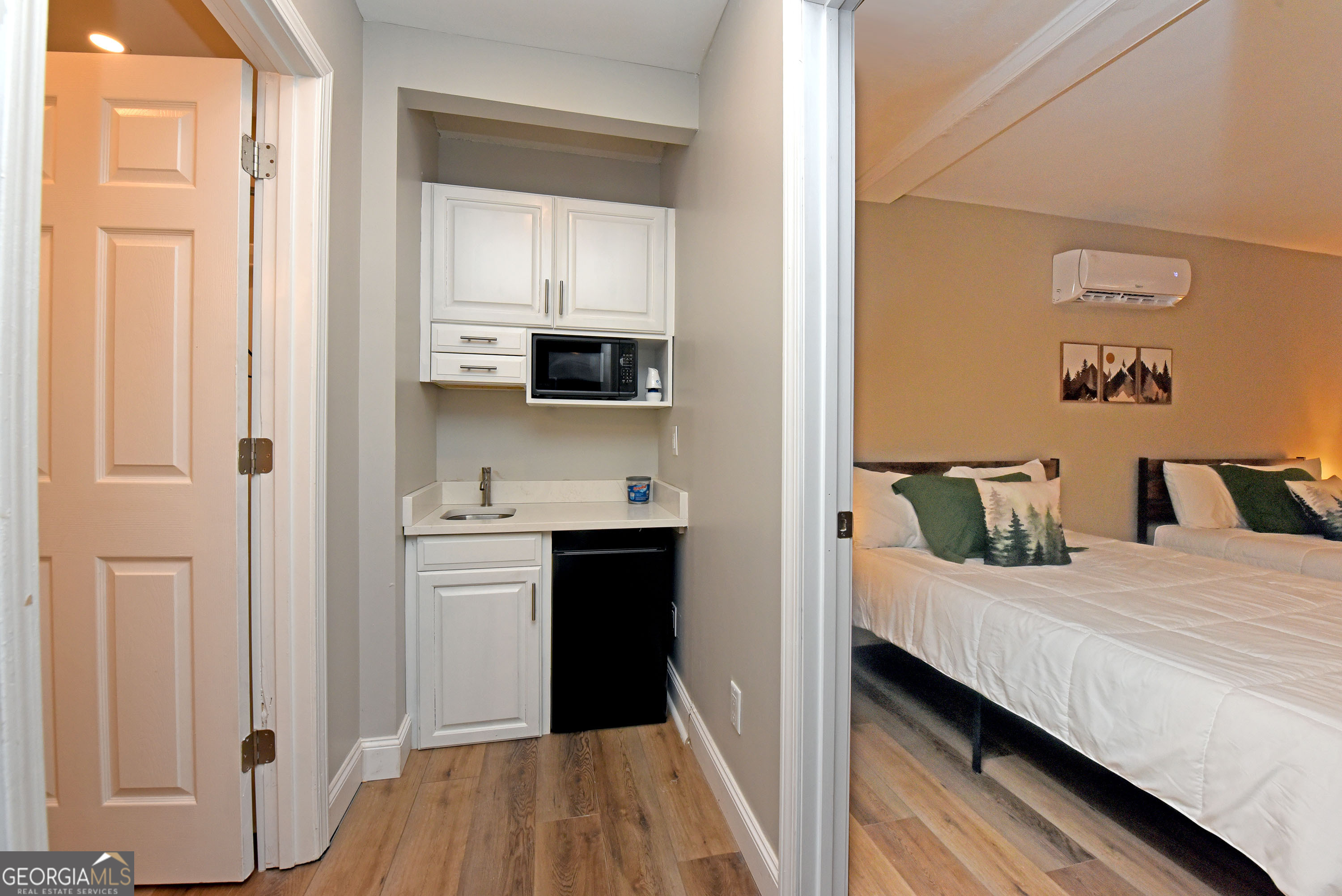 85 International Village Drive Helen GA 30545