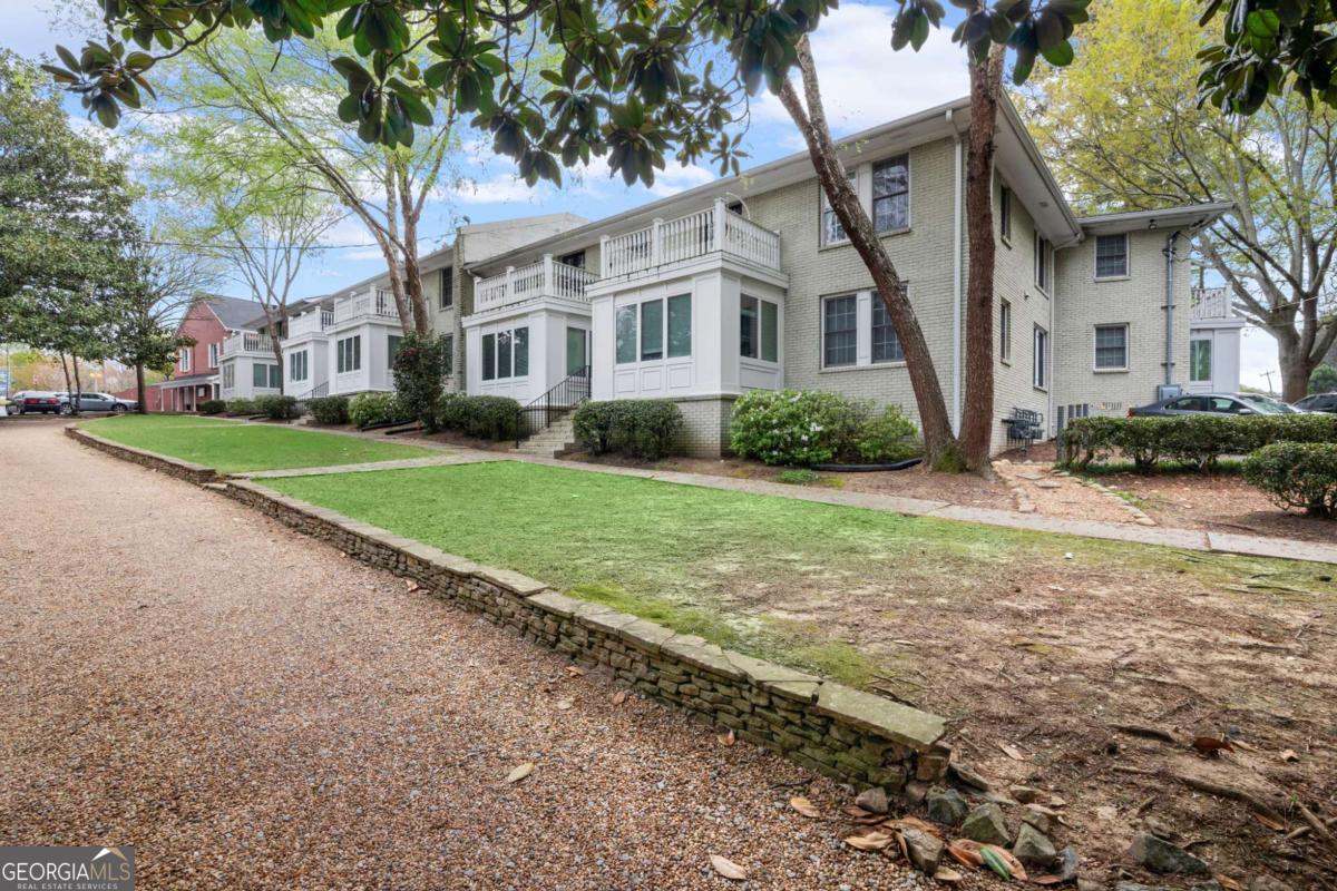 1879 Johnson Road NE Atlanta GA 30306