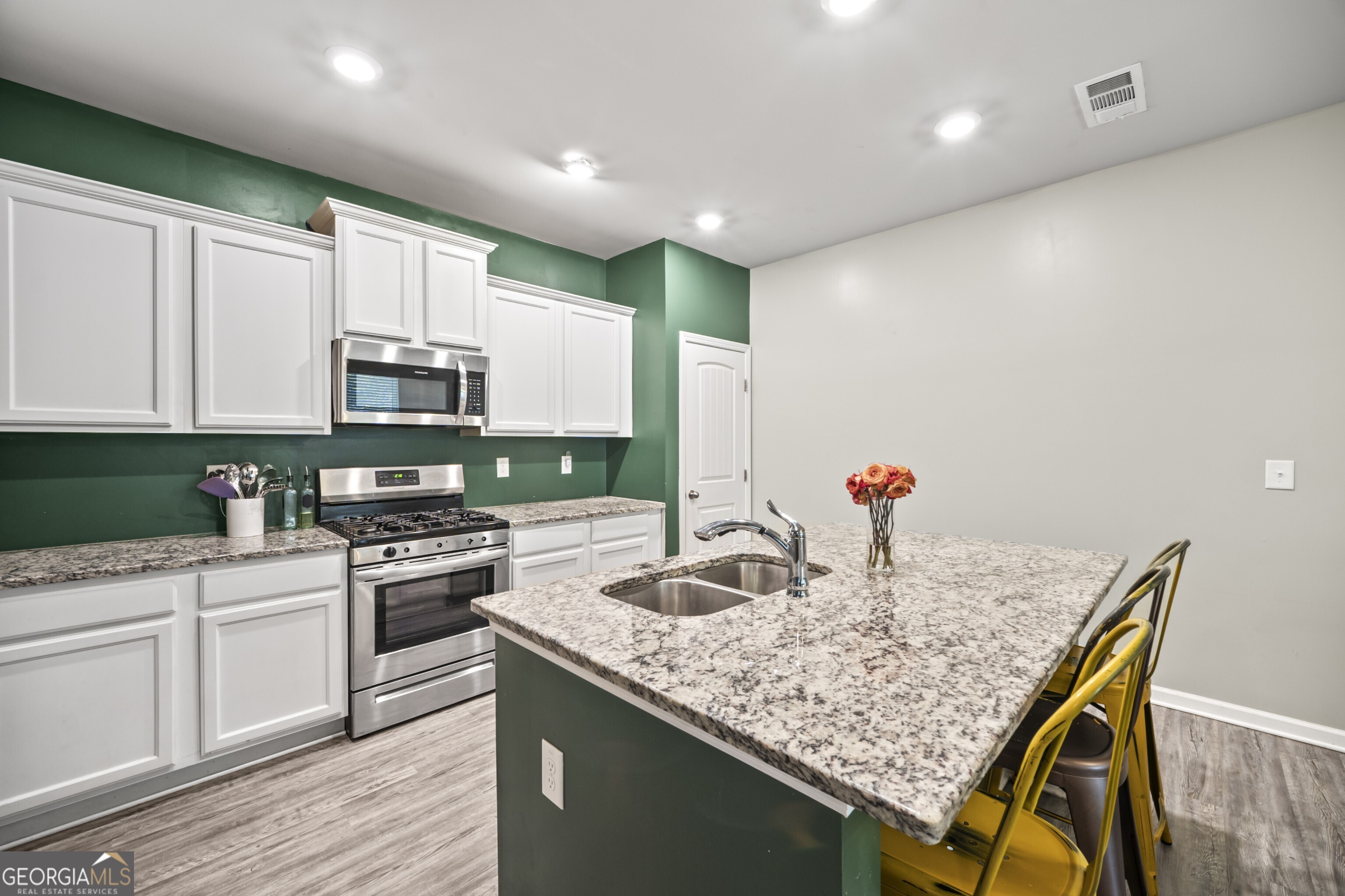 315 Pinewood Drive Woodstock GA 30189