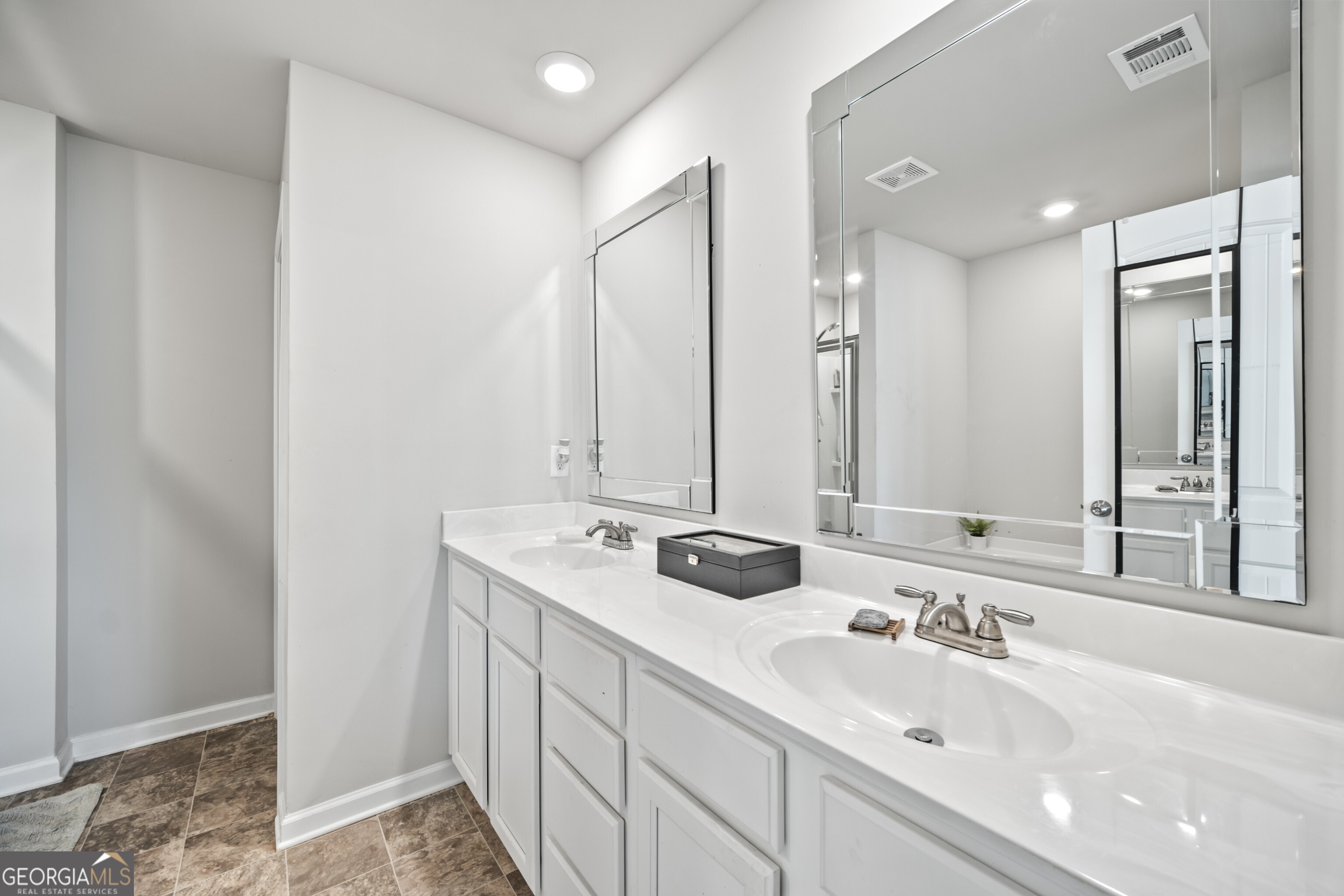 315 Pinewood Drive Woodstock GA 30189