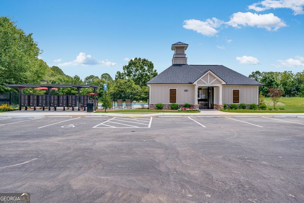 1684 Fawlocke Run Loganville GA 30052