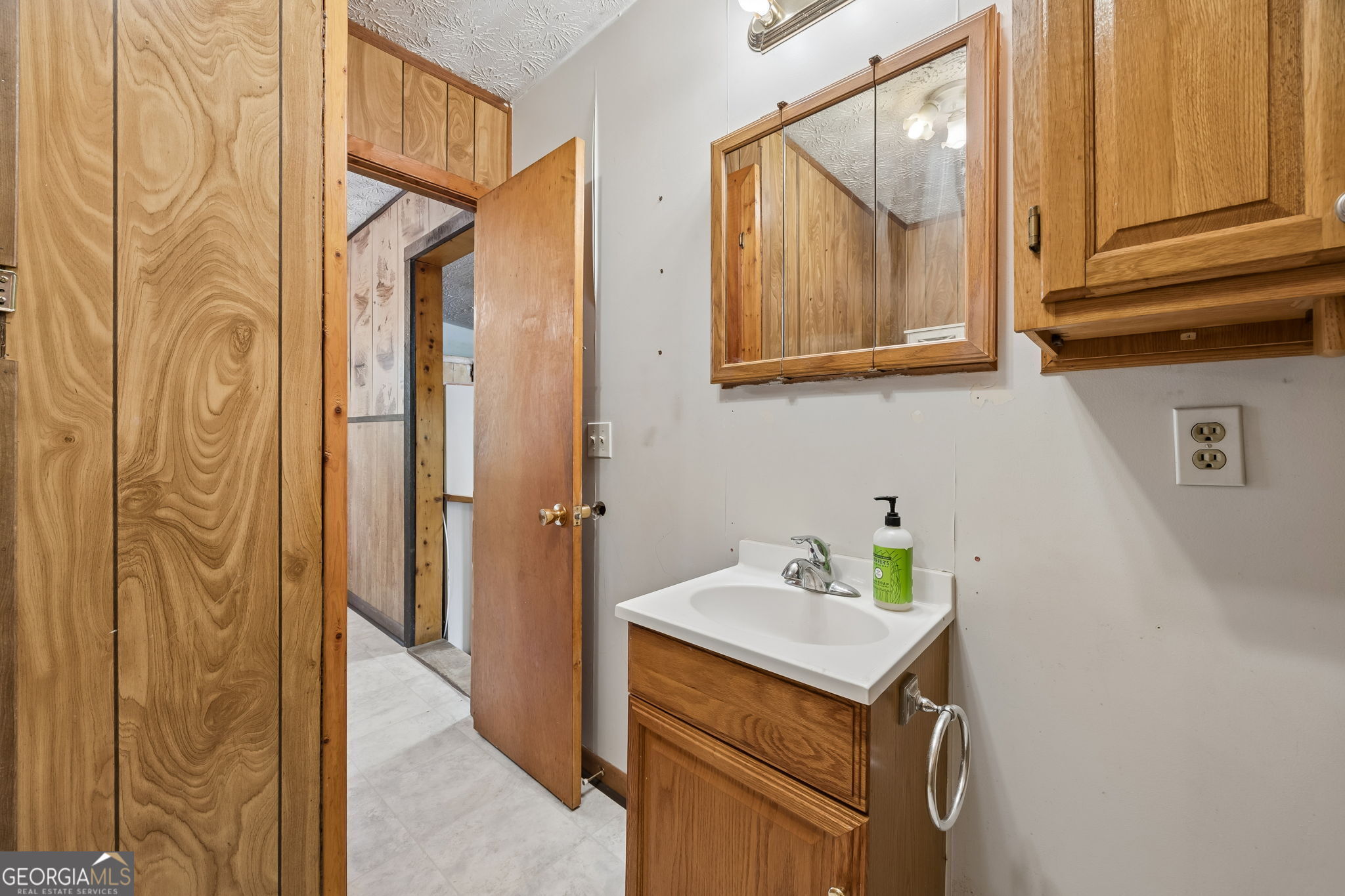 14 Graham Lane St. George GA 31562