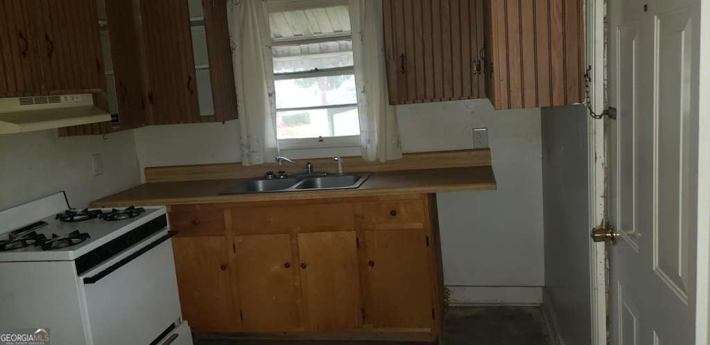 1219 Clough Street Waycross GA 31501