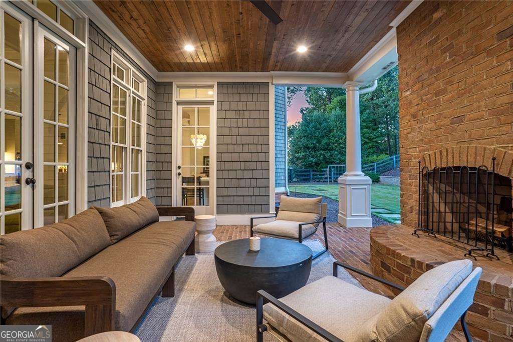 900 Crabapple Hill Alpharetta GA 30004