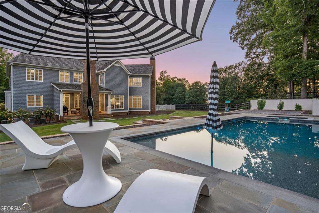 900 Crabapple Hill Alpharetta GA 30004