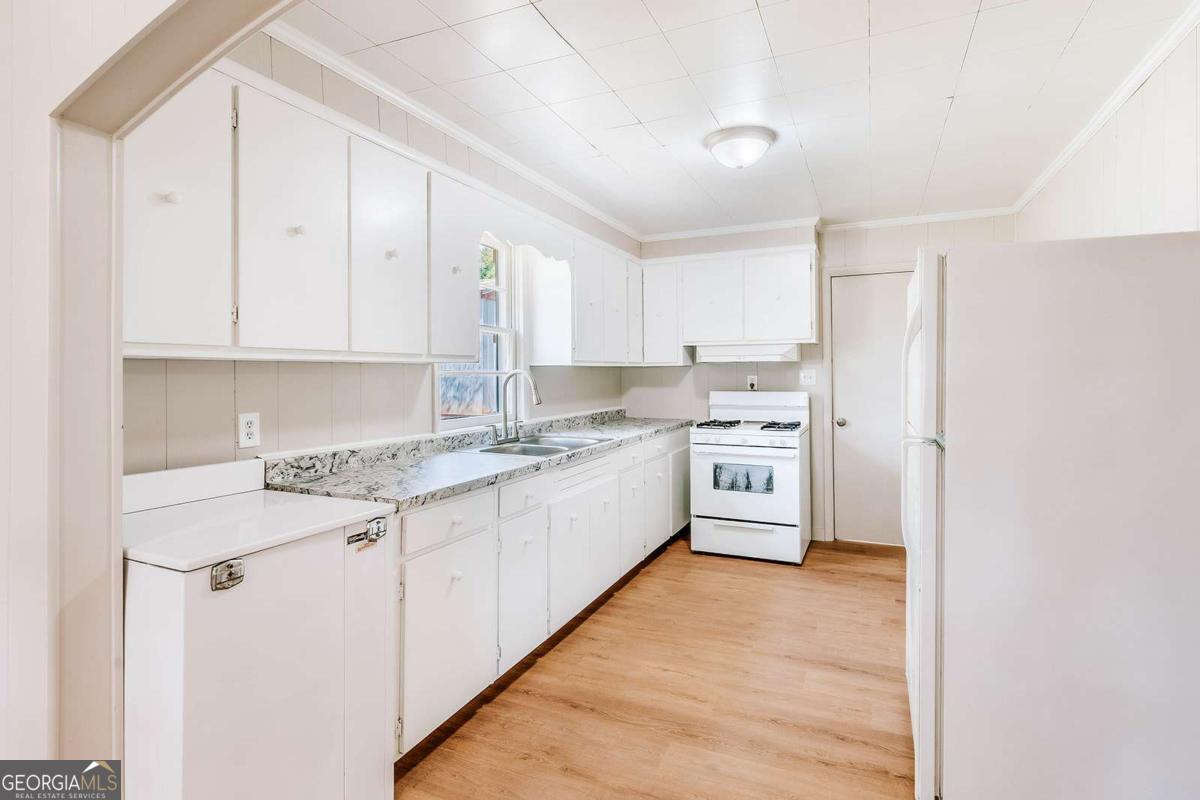 52 Clark Circle Lexington GA 30648