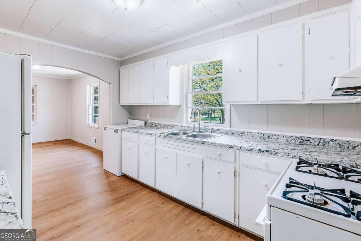 52 Clark Circle Lexington GA 30648