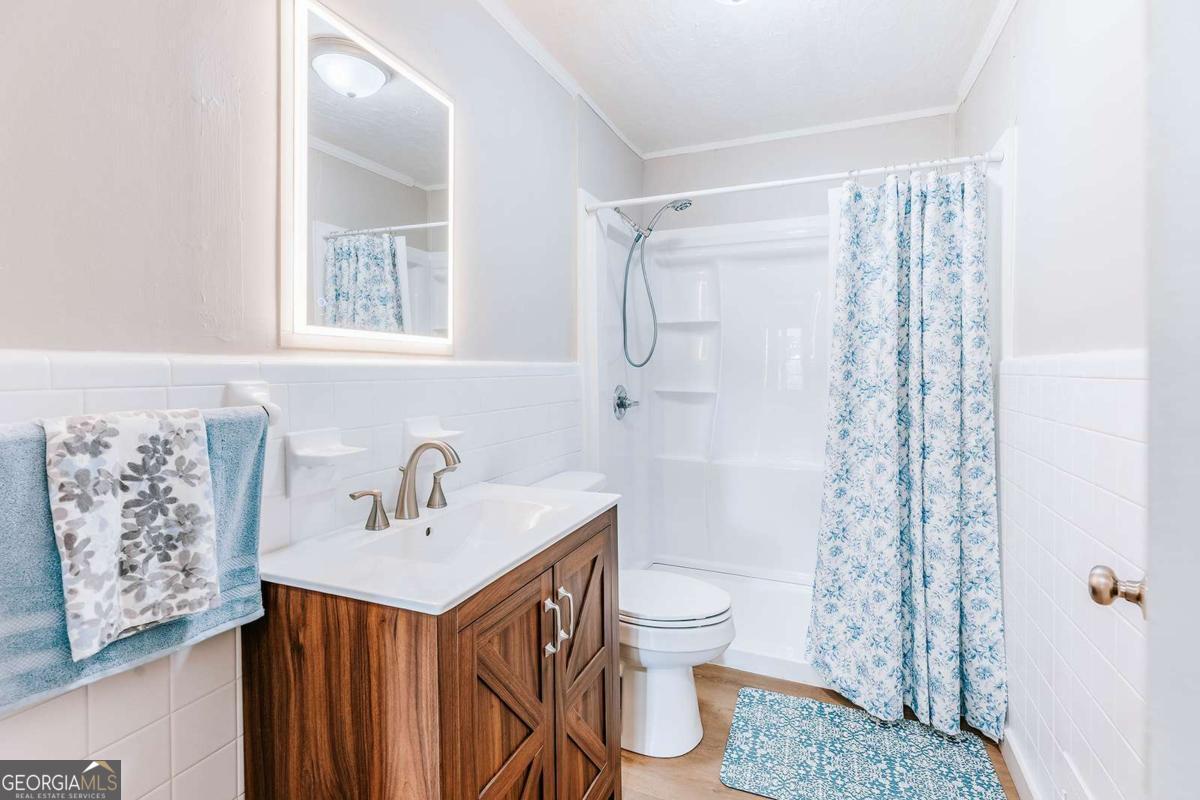 52 Clark Circle Lexington GA 30648