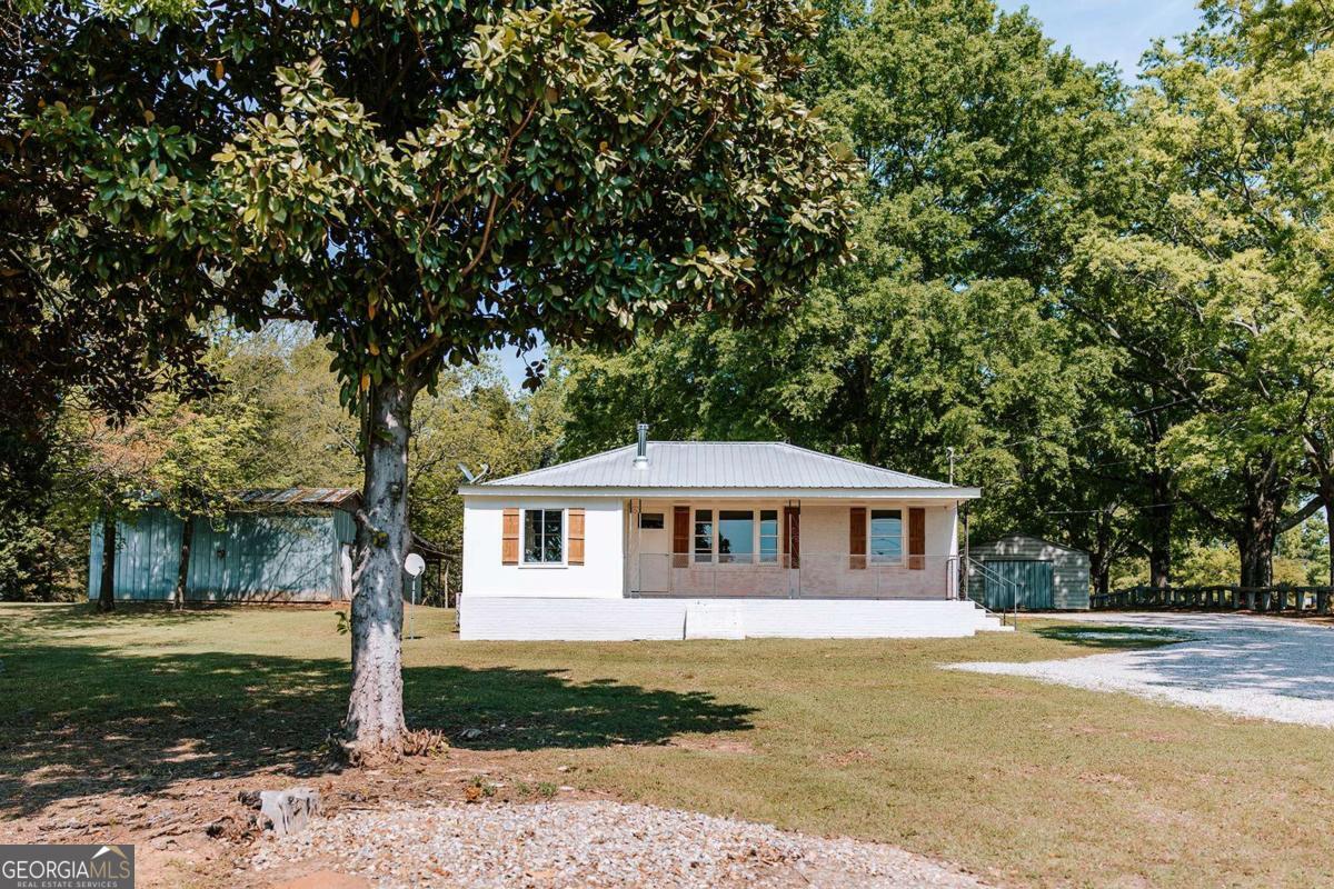 52 Clark Circle Lexington GA 30648