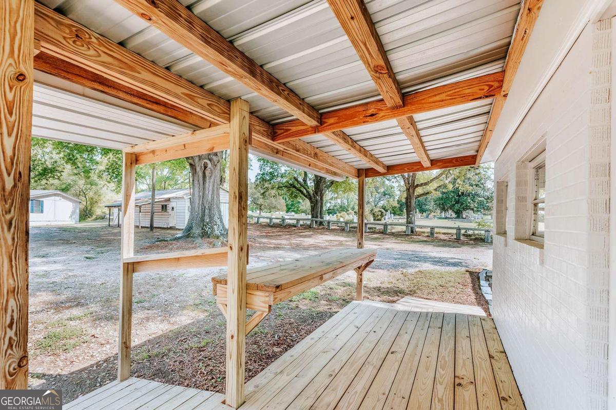 52 Clark Circle Lexington GA 30648