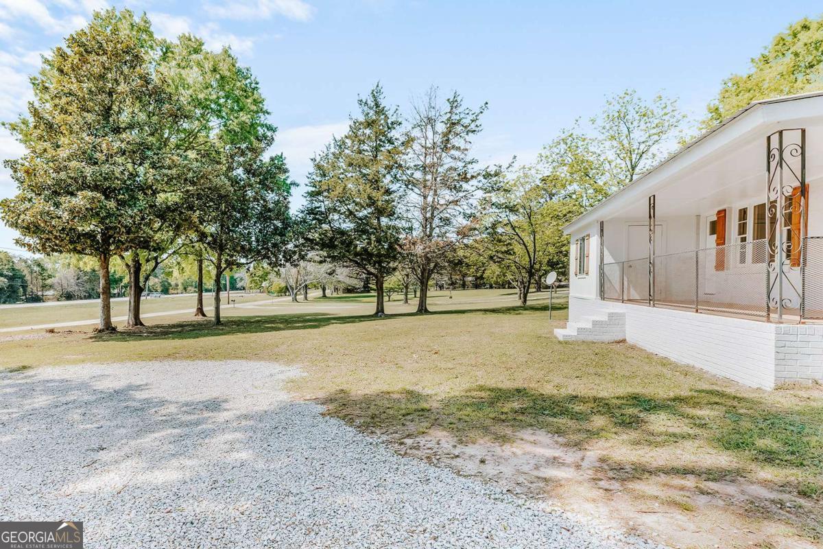 52 Clark Circle Lexington GA 30648
