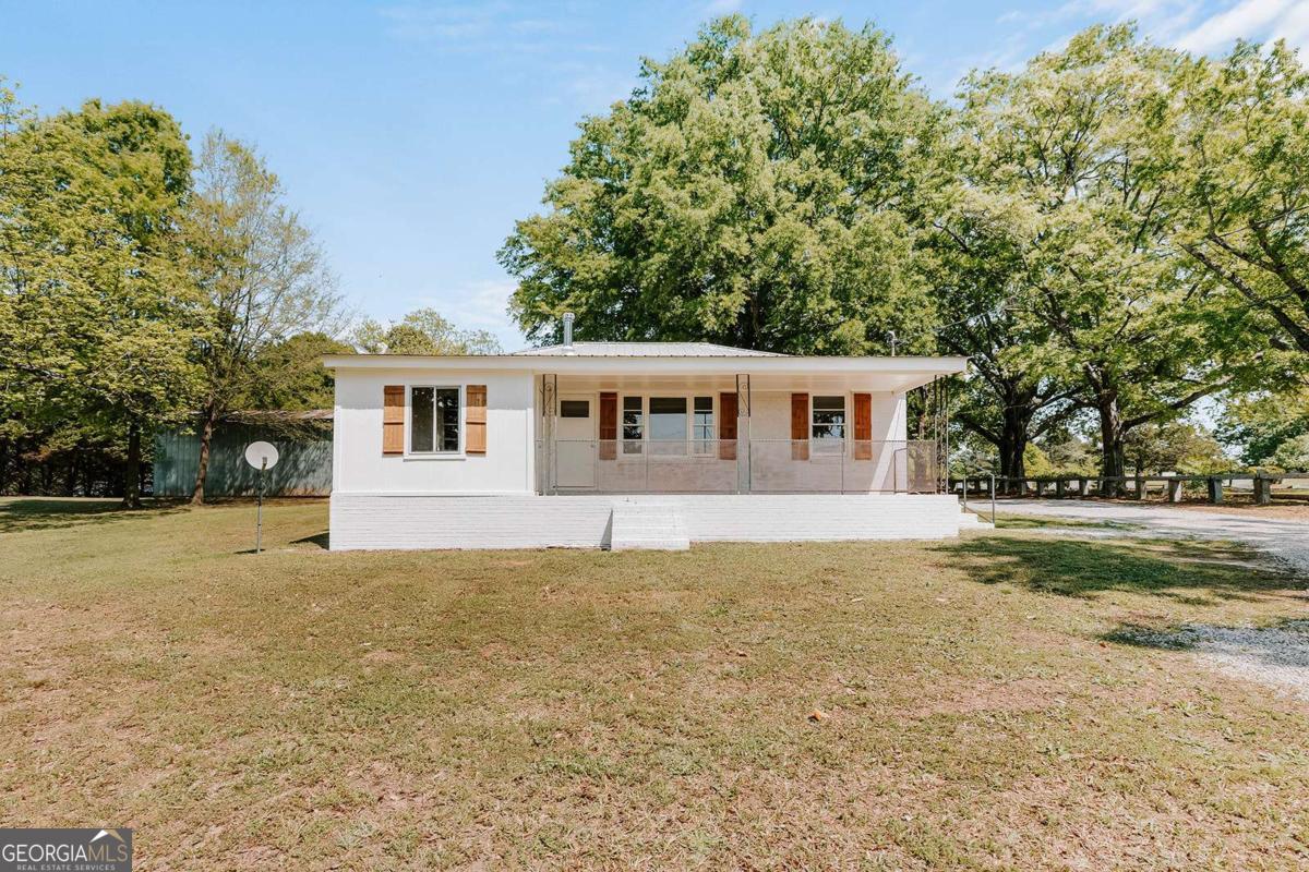 52 Clark Circle Lexington GA 30648