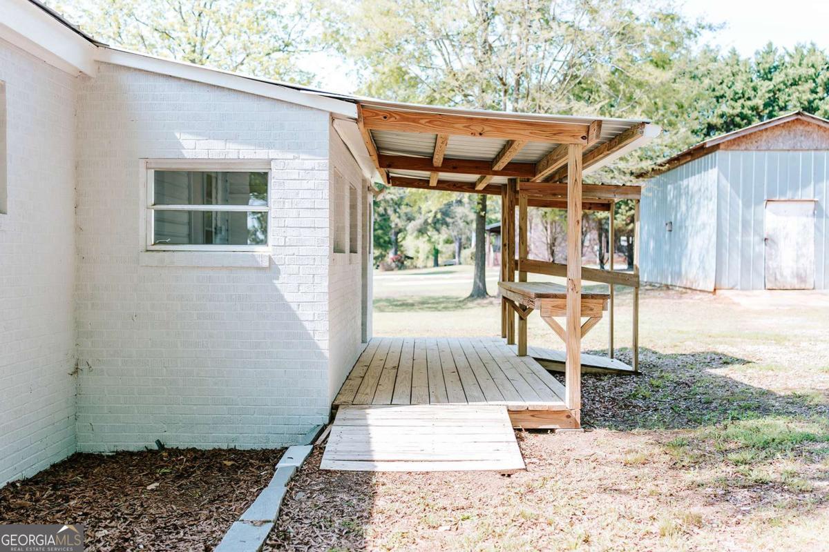 52 Clark Circle Lexington GA 30648