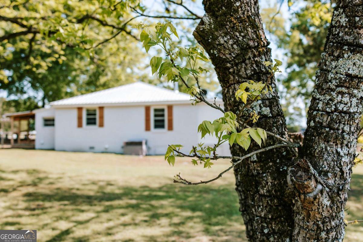 52 Clark Circle Lexington GA 30648