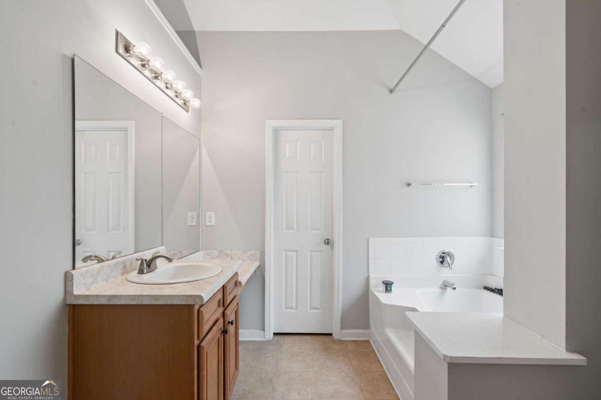 3499 Stoneleigh Walk Lithonia GA 30038