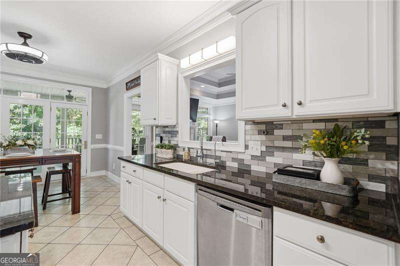 153 York Place Calhoun GA 30701