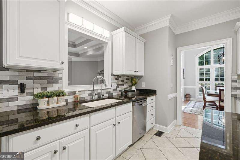 153 York Place Calhoun GA 30701