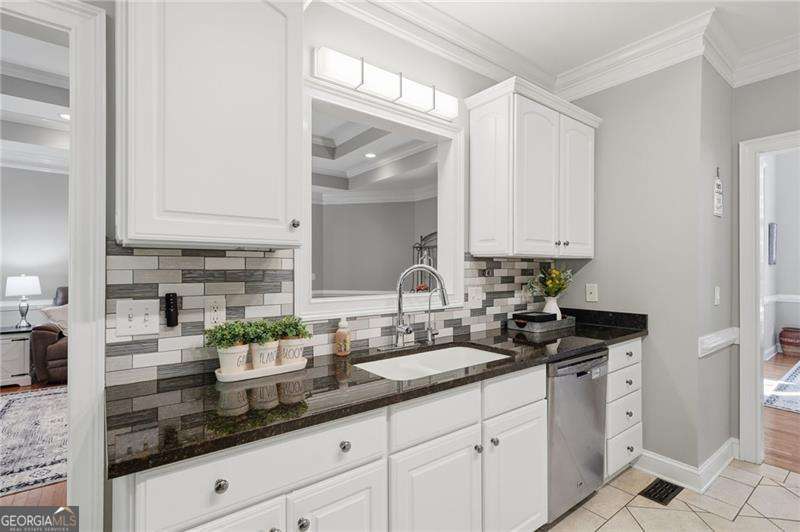 153 York Place Calhoun GA 30701