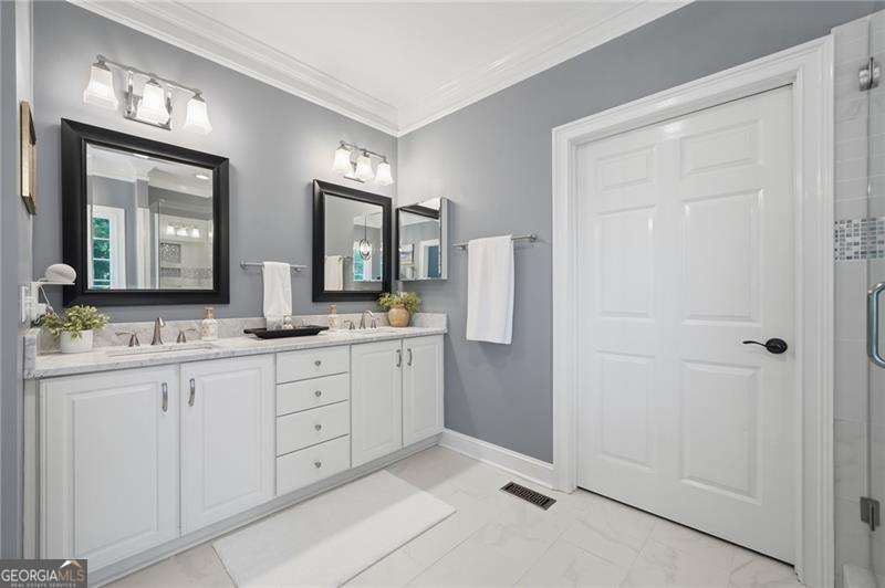 153 York Place Calhoun GA 30701