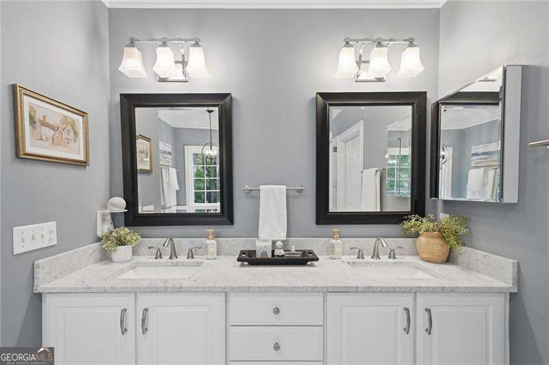 153 York Place Calhoun GA 30701