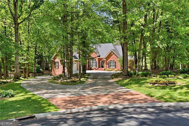 153 York Place Calhoun GA 30701