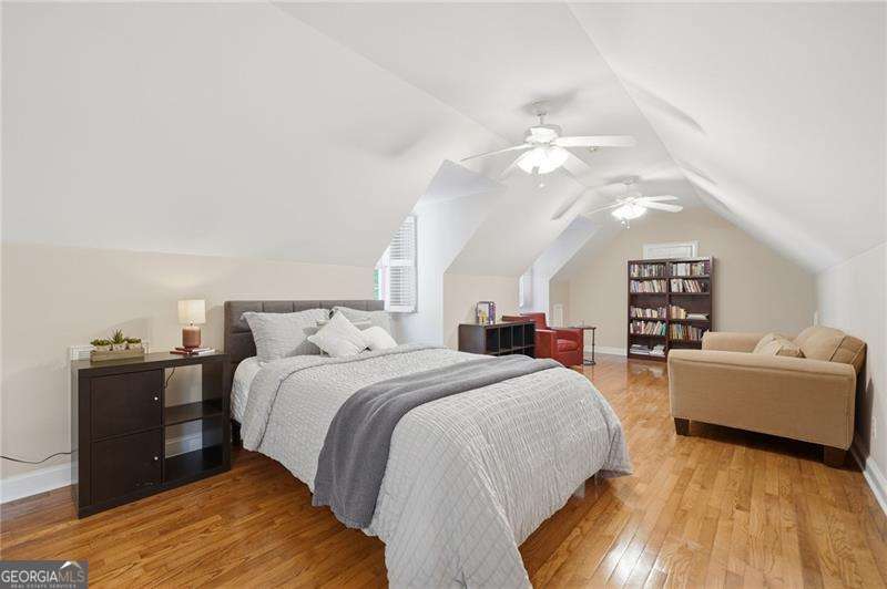 153 York Place Calhoun GA 30701