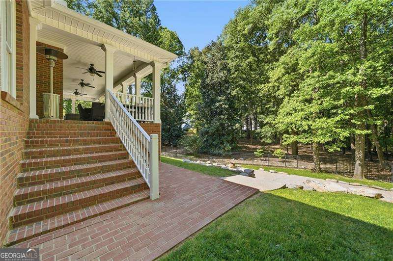 153 York Place Calhoun GA 30701