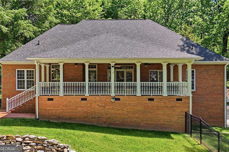 153 York Place Calhoun GA 30701