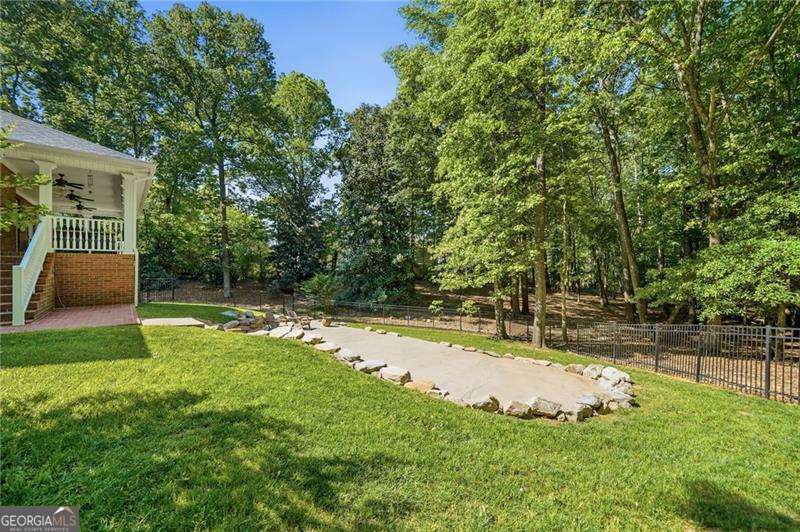 153 York Place Calhoun GA 30701