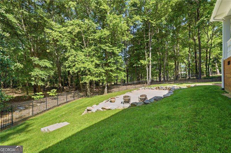 153 York Place Calhoun GA 30701