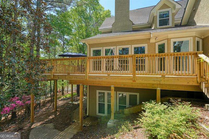 716 Whisper Wind Court Woodstock GA 30189