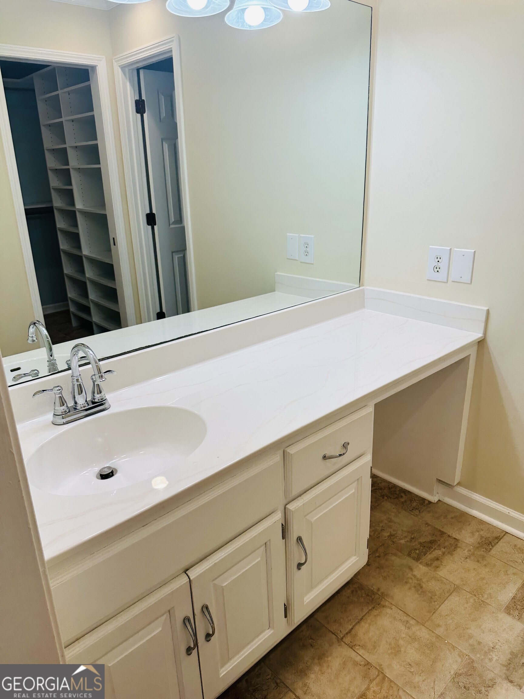 100 Rover Road Williamson GA 30292