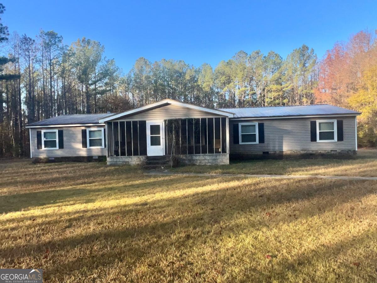 882 Caldwell Road Gay GA 30218
