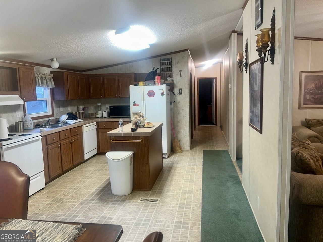 882 Caldwell Road Gay GA 30218
