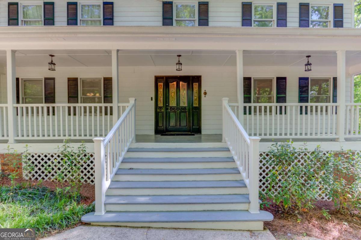 1051 Riverside Road Sugar Hill GA 30518